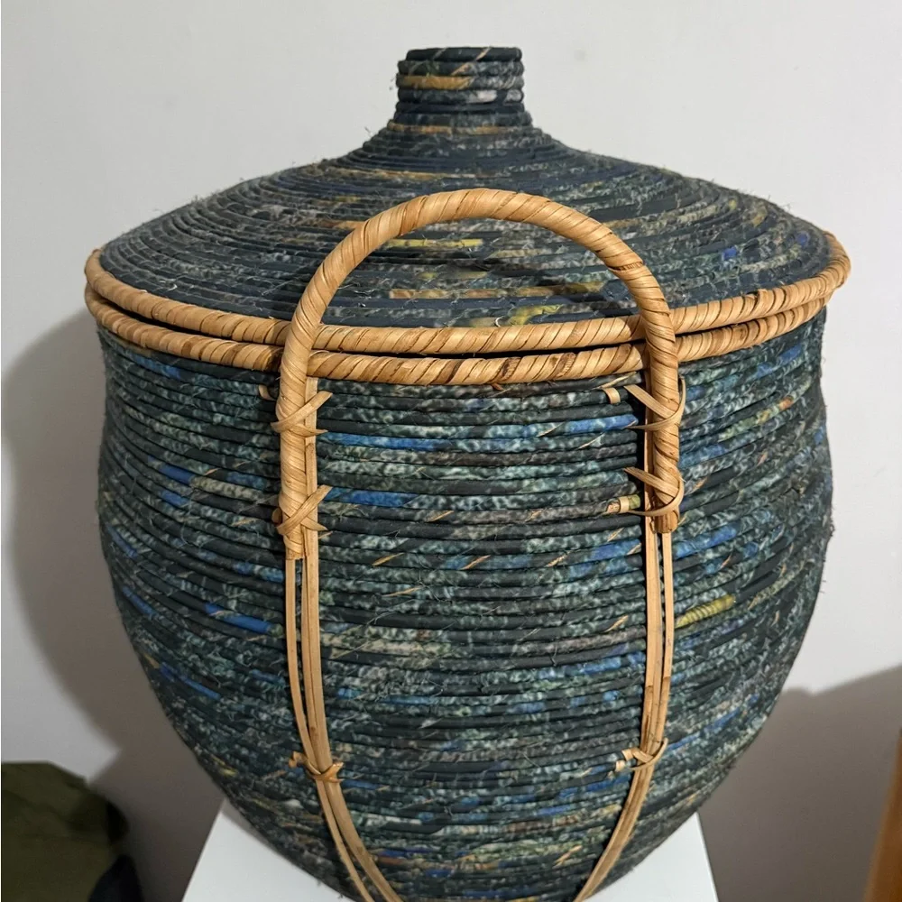 Extra large made in Vietnam artisan basket NWT
